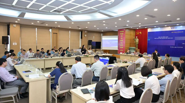 Scenes from the Conference Launching the “Vietnam Business Law Flow 2024” Report
